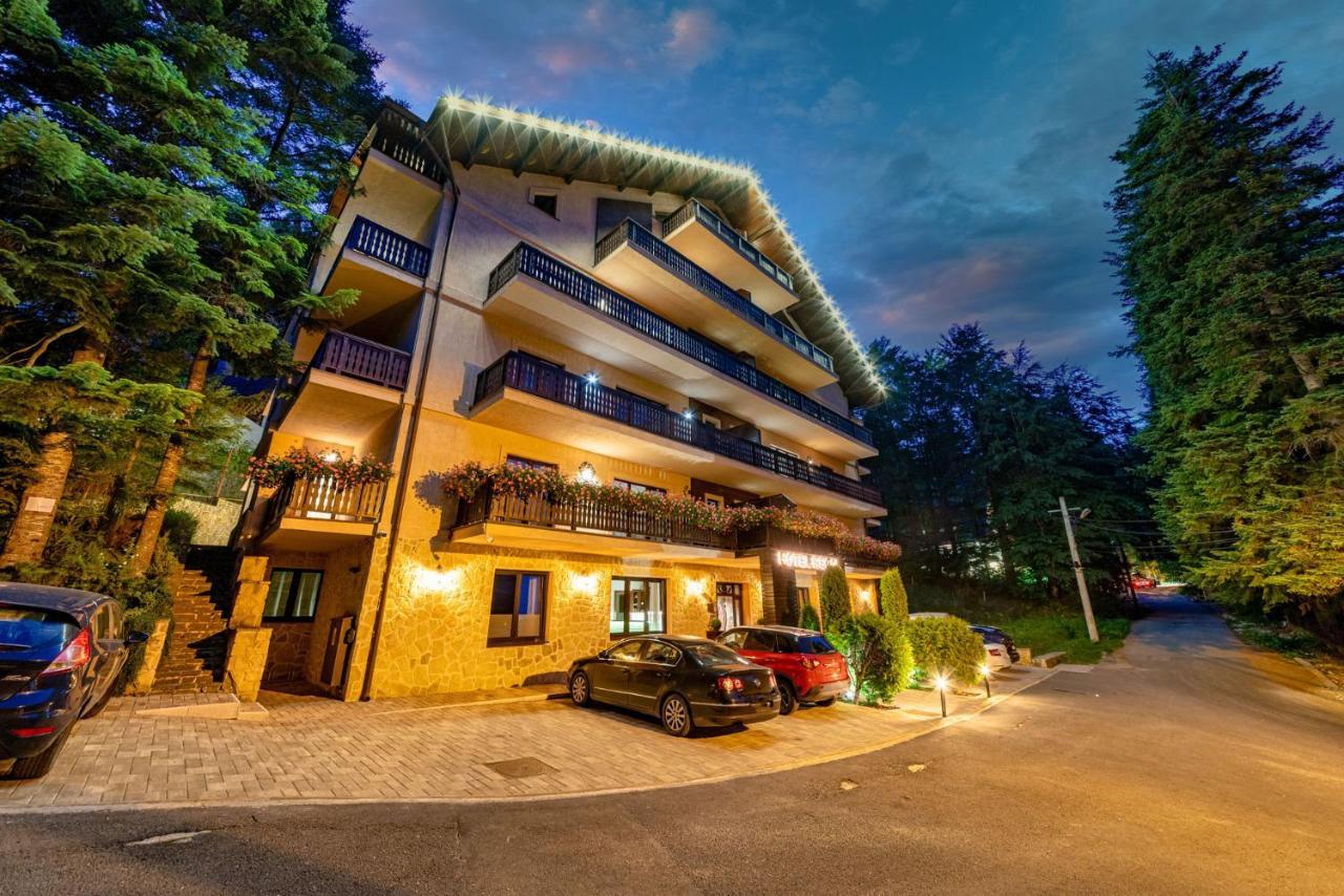 Hotel Regal Sinaia Esterno foto